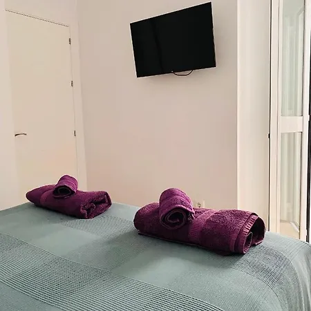 Bonito Conil Aire Acondicionado Y Wifi -solo Familias Y Parejas- Apartamento